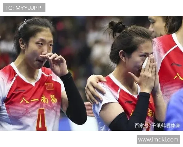 重庆排球队在锦标赛中的灵活性展现与战术调整分析